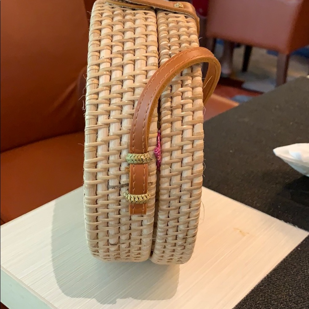 Traditional Ratten Woven Handbag - Picture 4 of 5